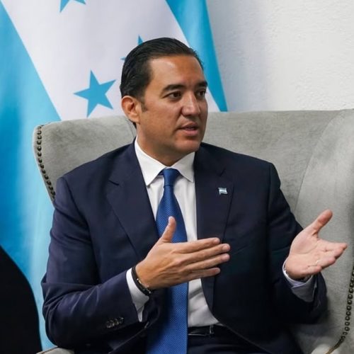 Honduras: críticas a LIBRE por imponer reformas sin diálogo