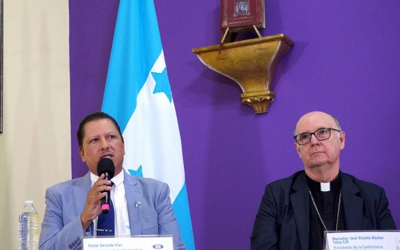Movilización por la paz en Honduras rechaza banderas partidarias