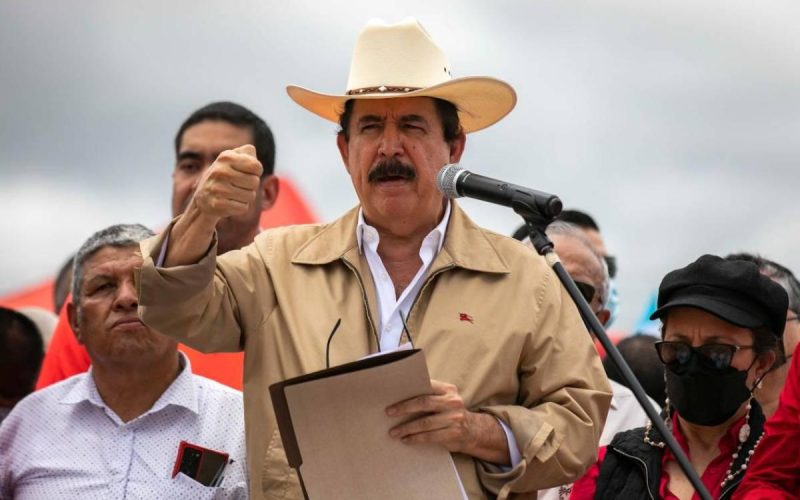 Golpe de Estado de 2009 en las escuelas: Zelaya y su decreto polémico sobre el libro obligatorio Golpe de Estado de 2009 en las escuelas: Zelaya y su decreto polémico sobre el libro obligatorio