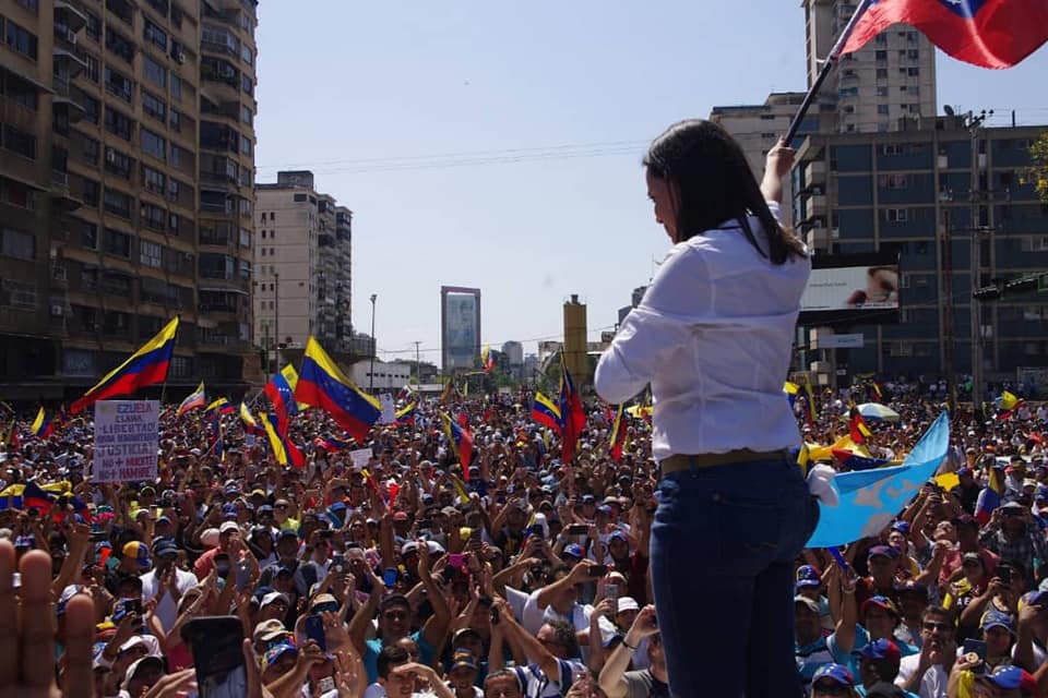 Zelaya y LIBRE Reavivan Tensiones por Nobel de María Corina Machado en Honduras