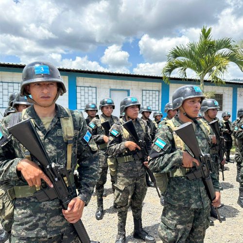 Preocupación por salarios de generales en Honduras: ¿Impacto en la objetividad militar?